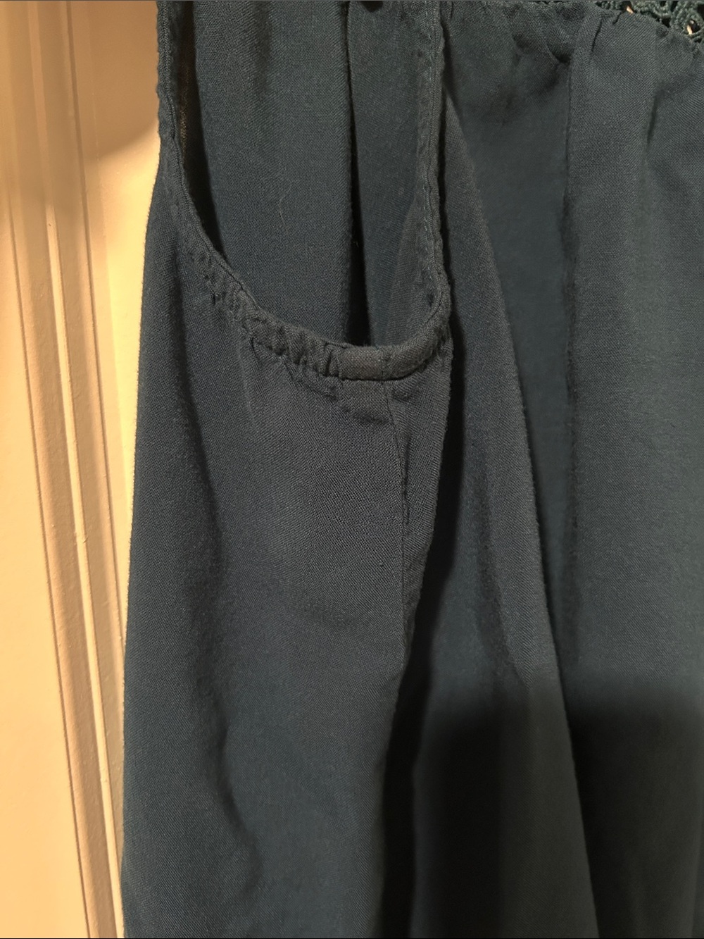 Old Navy Teal Crochet-Yoke Sleeveless Shirt - Picture 4 of 9